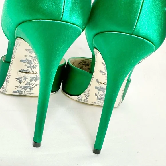 Gucci Emerald Green Satin Ankle Strap D’Orsay Heels Women’s 9.5 With Box